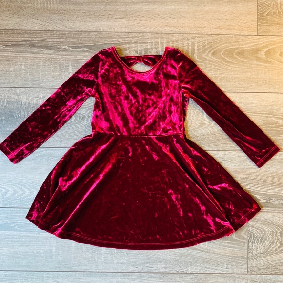 Children's Place Dresses Childrens Place Velour Dress 4t Poshmark